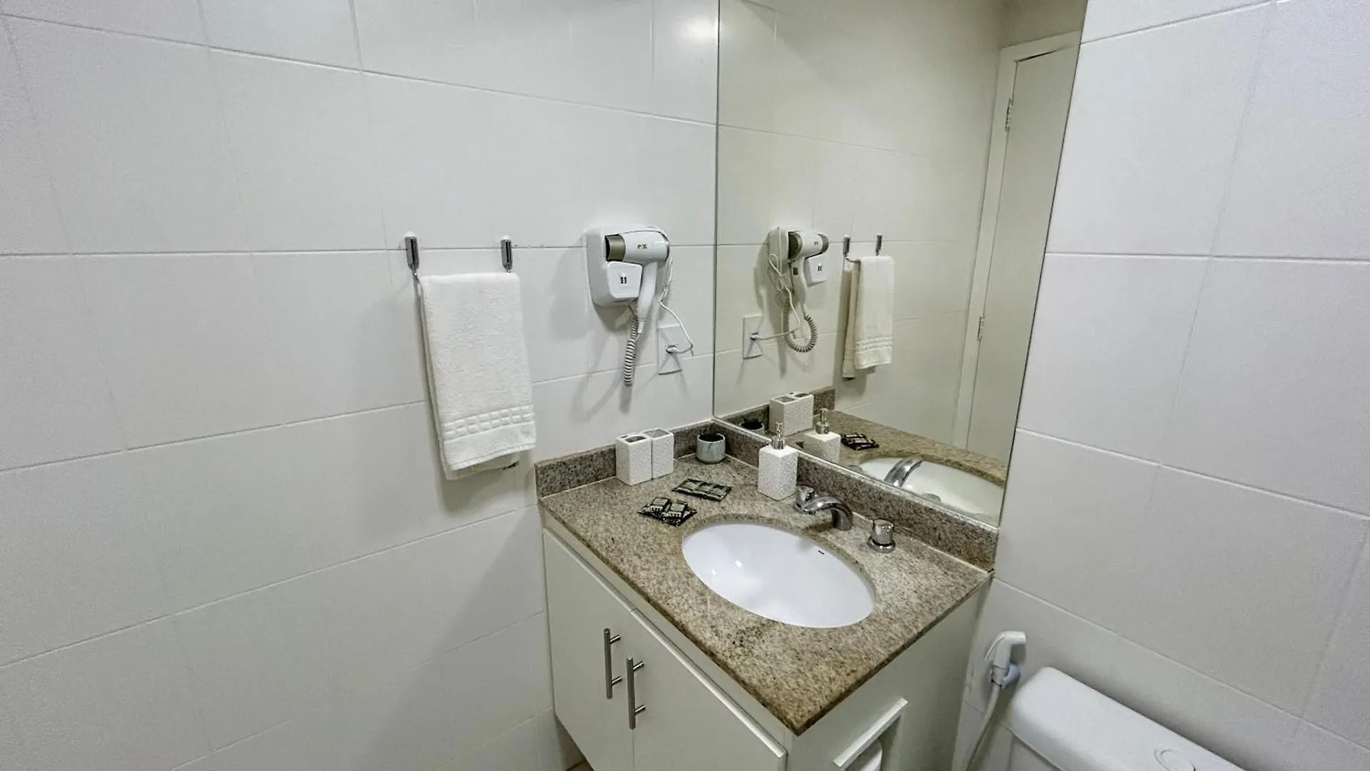 Lindo Apto, Predio Beira Mar Com Piscina E Hidro Cabo Frio Apartment